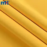 Tkanina przeplatana ze 100% poliestru przeznaczona do odzieży sportowej