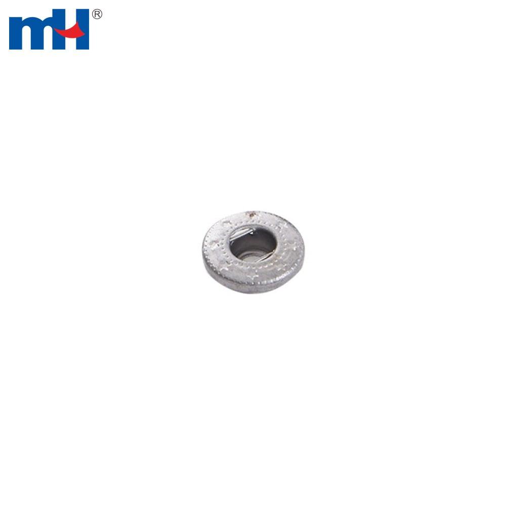 Metal buttons