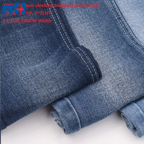Tecido jeans azul escuro de algodão e poliéster