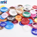 Bouton en résine de différentes couleurs pour costumes
