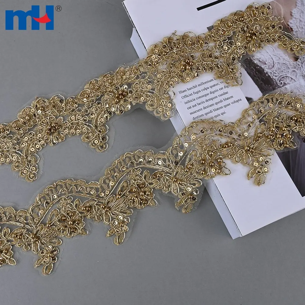 Hashamatli metallli oltin to'rli qirrasi payet va boncuklar bilan