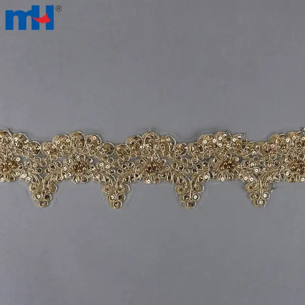 Hashamatli metallli oltin to'rli qirrasi payet va boncuklar bilan