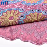 Tissu dentelle suisse