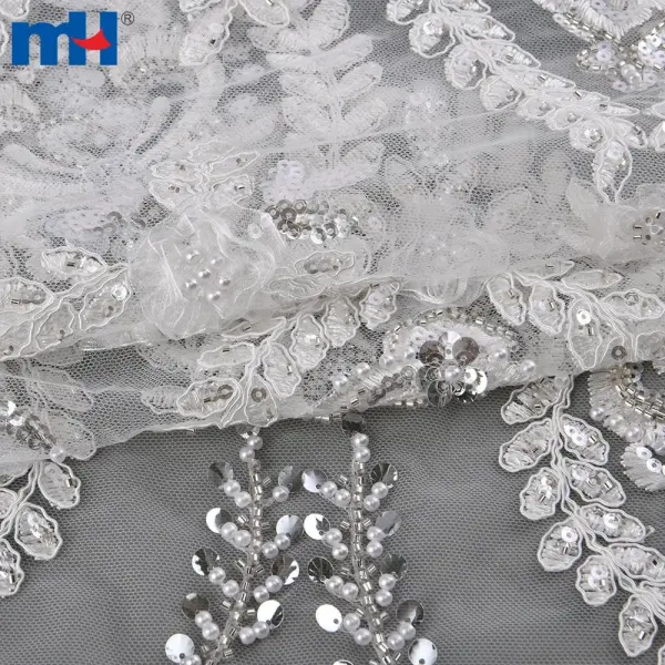 Tissu en dentelle de mariée avec perles