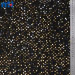 Tissu brodé de paillettes