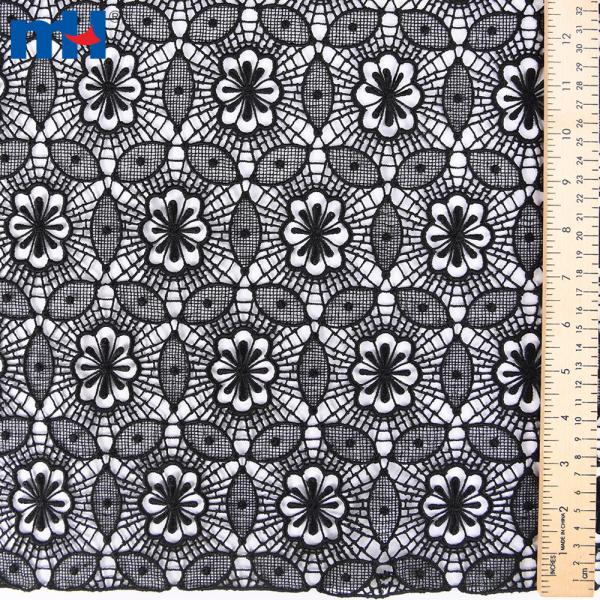 Dentelle noire pour robe