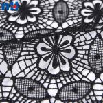 Dentelle noire pour robe
