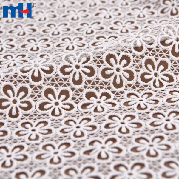 Tissu en dentelle partout