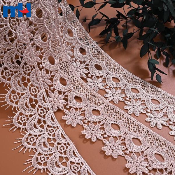 Coupe de dentelle chimique