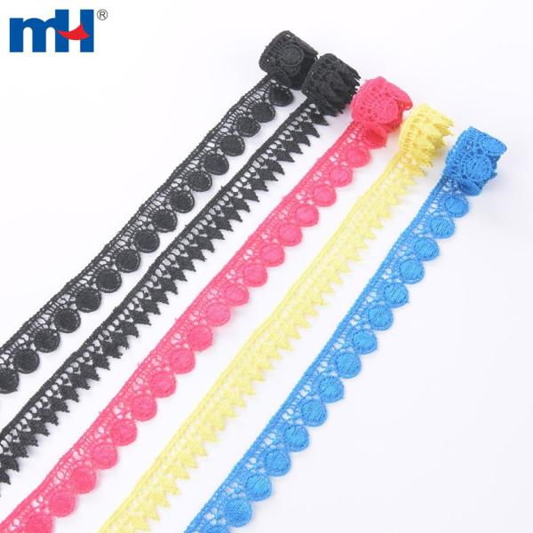 Coupe de dentelle chimique de différentes tailles