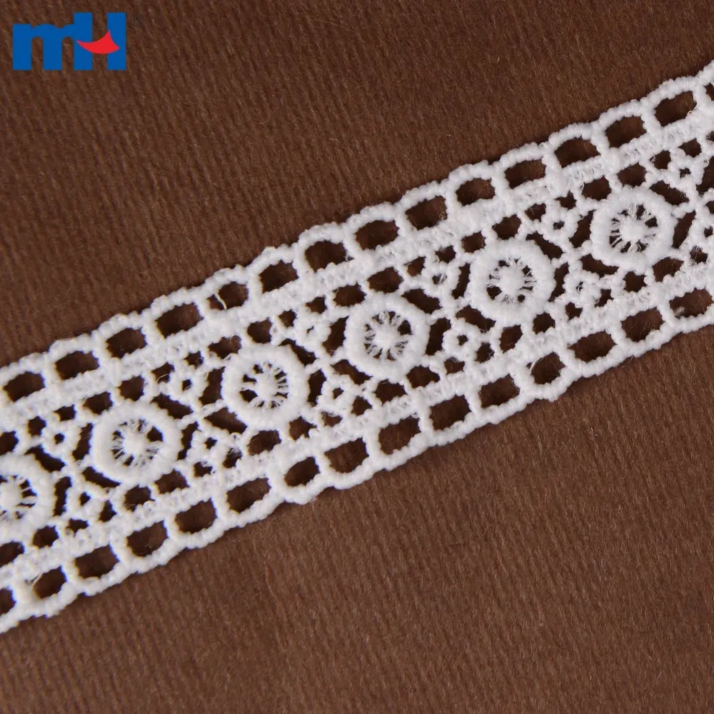Bordure en dentelle chimique