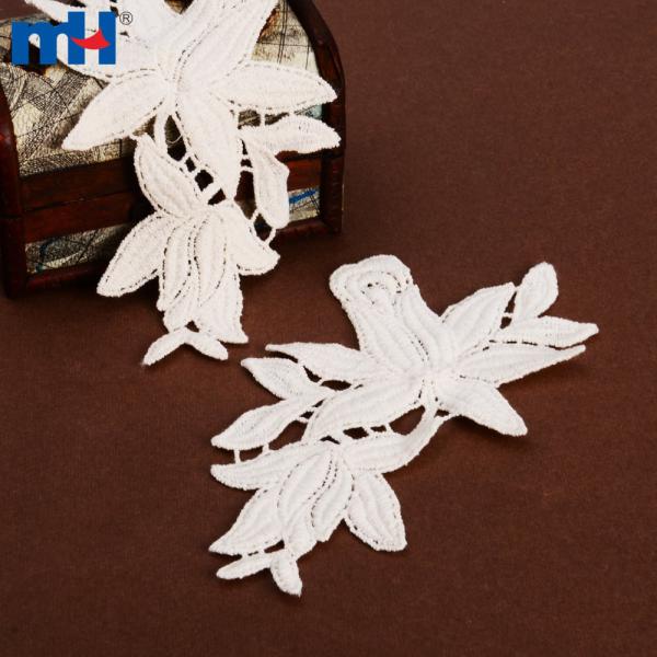 Lace collar