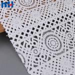 Tığ işi dokuma dantel kumaş