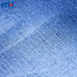 Tecido elástico feito de 98% algodão e 2% elastano para jeans