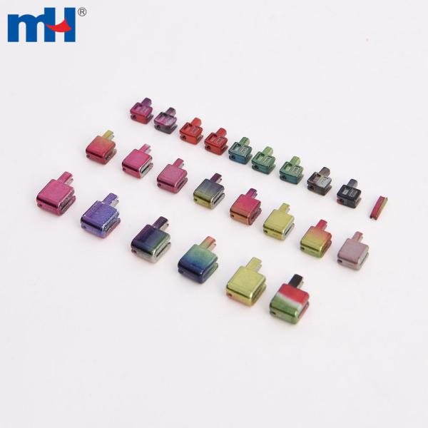 Pin and iridescent zipper box
