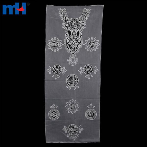 Longue broderie en dentelle