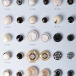Decorative buttons made of resin or plastic