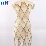 Mit Pailletten bestickter Tüllstoff