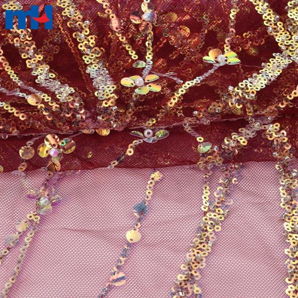 Tissu tulle brodé de paillettes