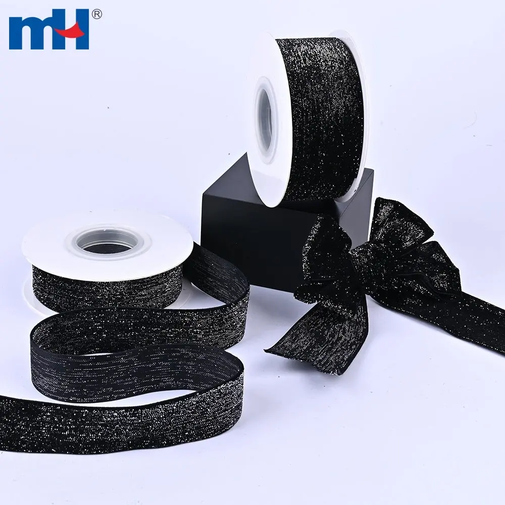 Cinta de terciopelo de nailon brillante con hilos metálicos brillantes.