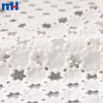 Dentelle brodée découpée au laser