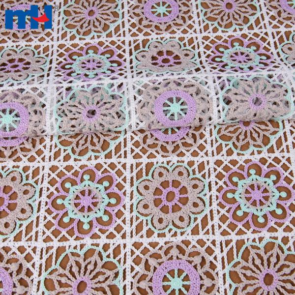 Tissu dentelle arc-en-ciel