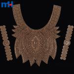 Aplique de diamantes de imitación con diseño de cuello