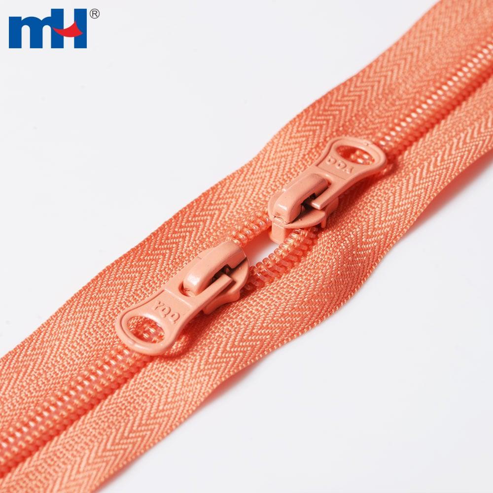 Double-ended zipper closed
