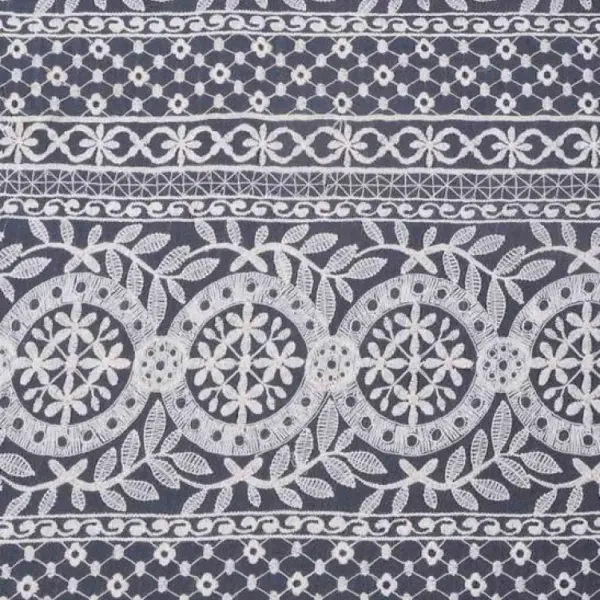 tissu en dentelle organza