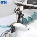 Саморегулююча швейна машина оверлок