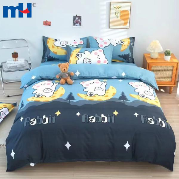 Four-piece bedding set made of polyester fiber