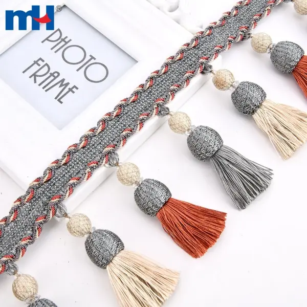 Pom pom fringe for curtain