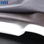 Der obere Teil des Schuhs besteht aus Kunstleder