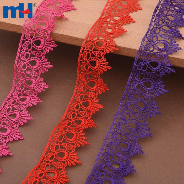 Adornos de encaje químico para escotes, puños y bordes de vestidos.