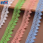 Adornos de encaje químico para escotes, puños y bordes de vestidos.