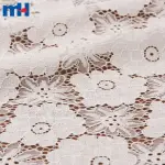 Tela de encaje con cordones