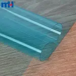Film transparente de PVC para manteles y cortinas de baño.